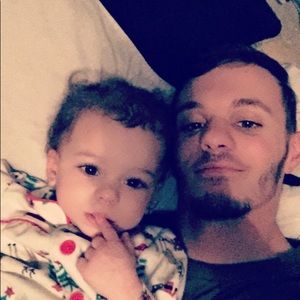 Meet your Posher, Levi